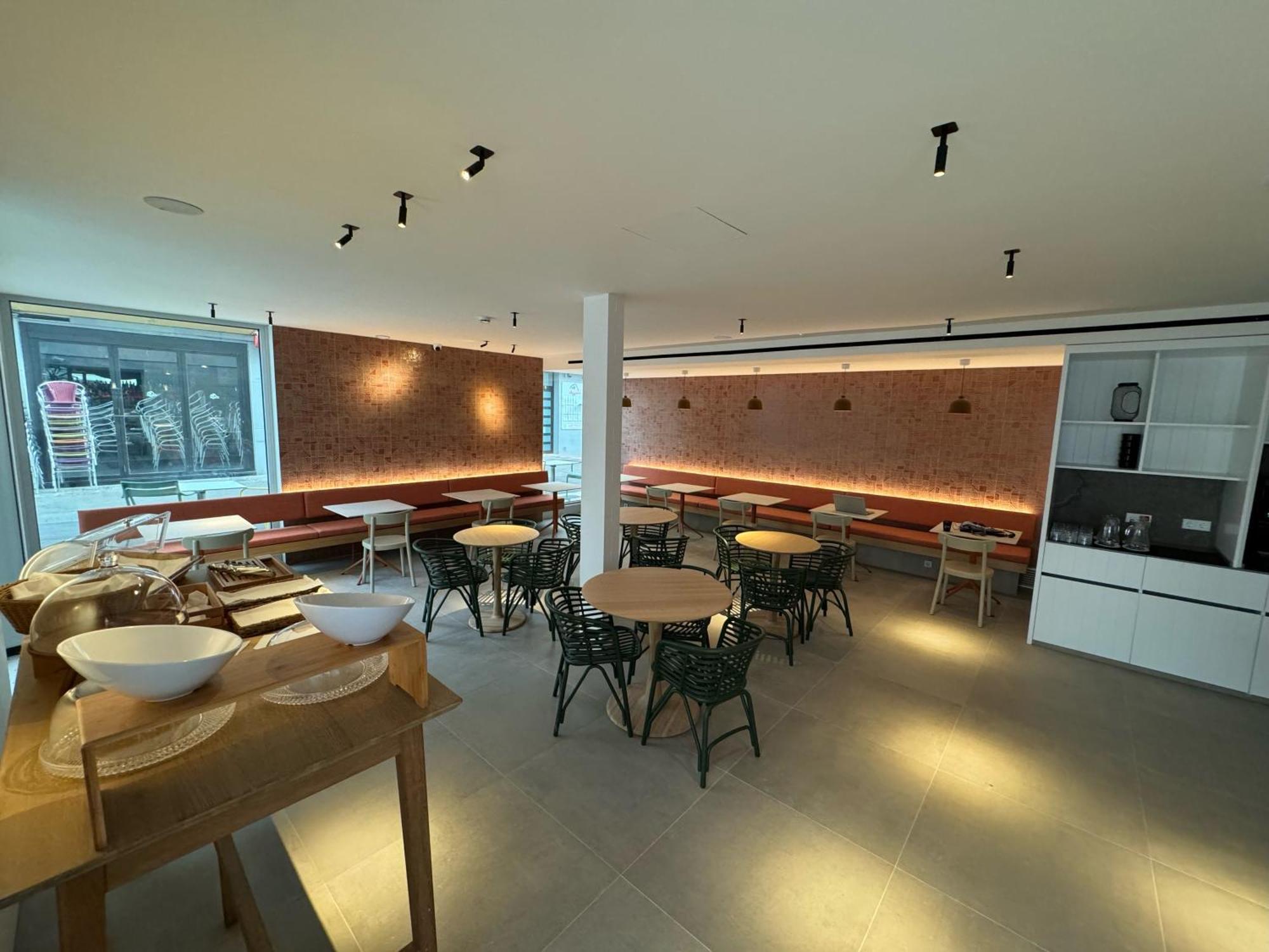 Alenti Sitges Hotel Εξωτερικό φωτογραφία